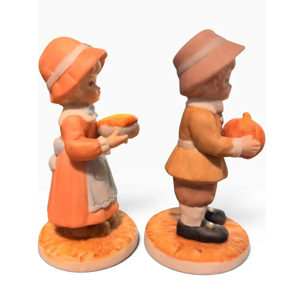 Vintage Thanksgiving Pilgrim Boy & Girl Ceramic Figurines Set Harvest Decor 4.5
